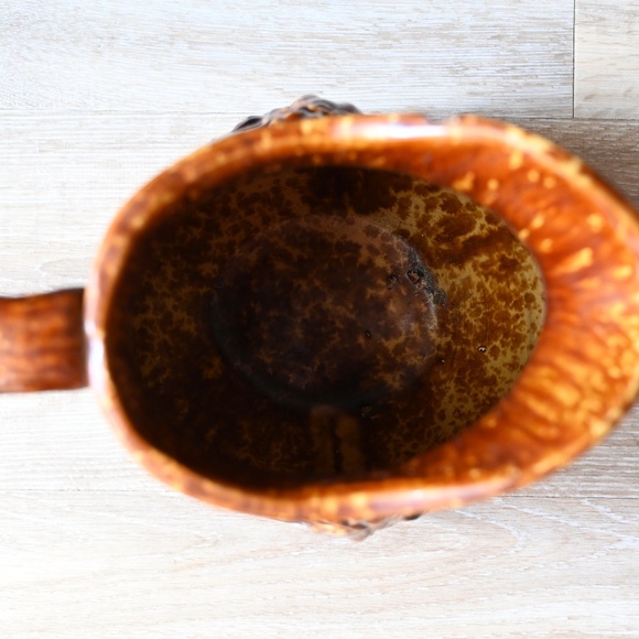 Large Antique Rockingham Pottery Pitcher w/ Angel Playing Harp - Picture 15 of 16